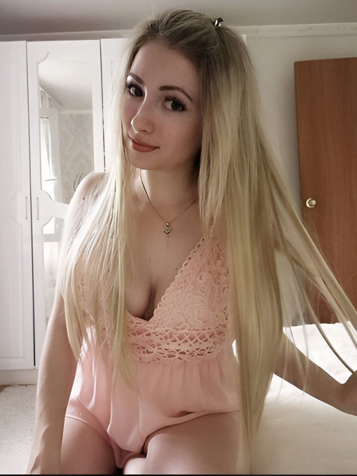 Искра привлекательная девушка из Октябрьского цена от 1500 руб