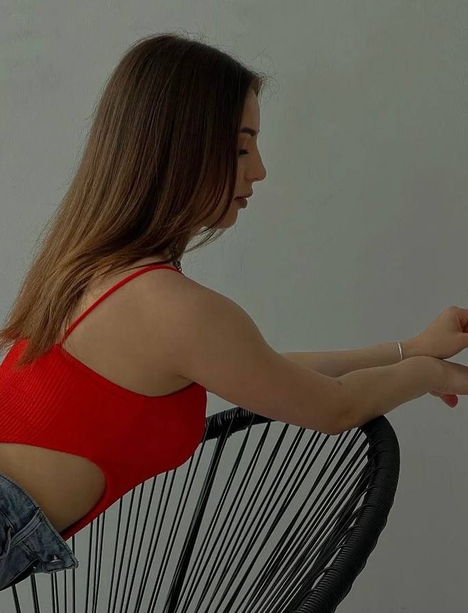 🎥 Лия привлекательная девушка из Октябрьского цена от 3500 руб